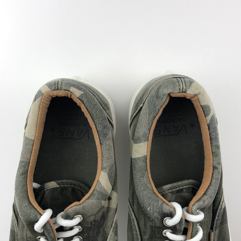 VANS - Picture 5 of 6